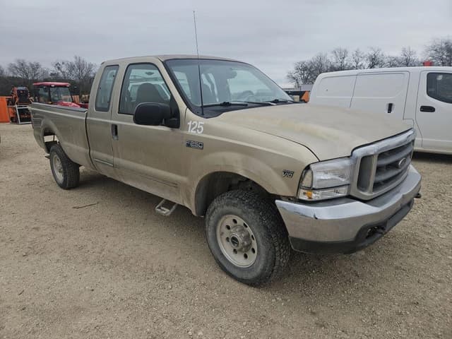 Image of Ford F-250 equipment image 2