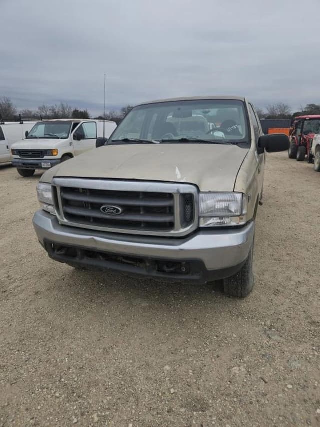 Image of Ford F-250 equipment image 1