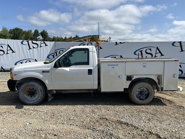 Image of Ford F-250 equipment image 1