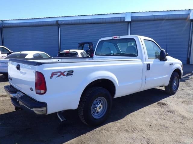 Image of Ford F-250 equipment image 2