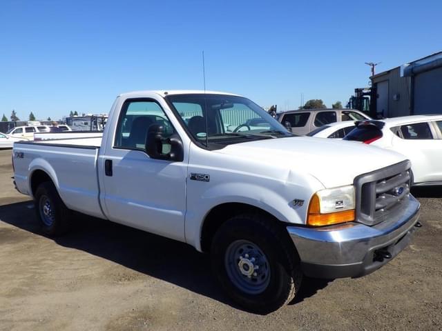Image of Ford F-250 equipment image 1