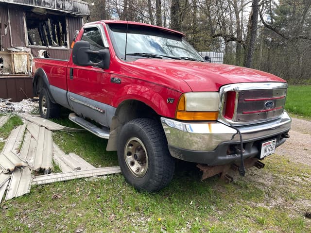Image of Ford F-250 equipment image 3