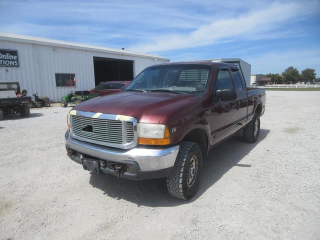 Image of Ford F-250 equipment image 1