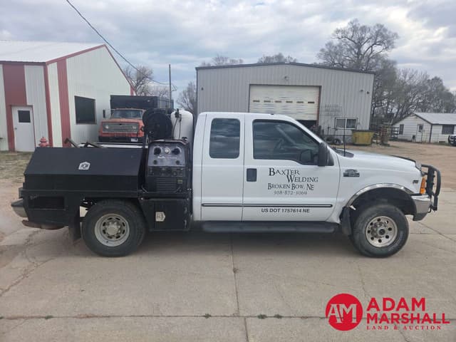 Image of Ford F-250 equipment image 2
