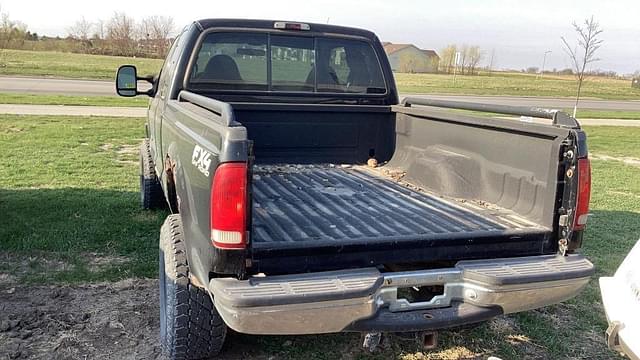 Image of Ford F-250 equipment image 4