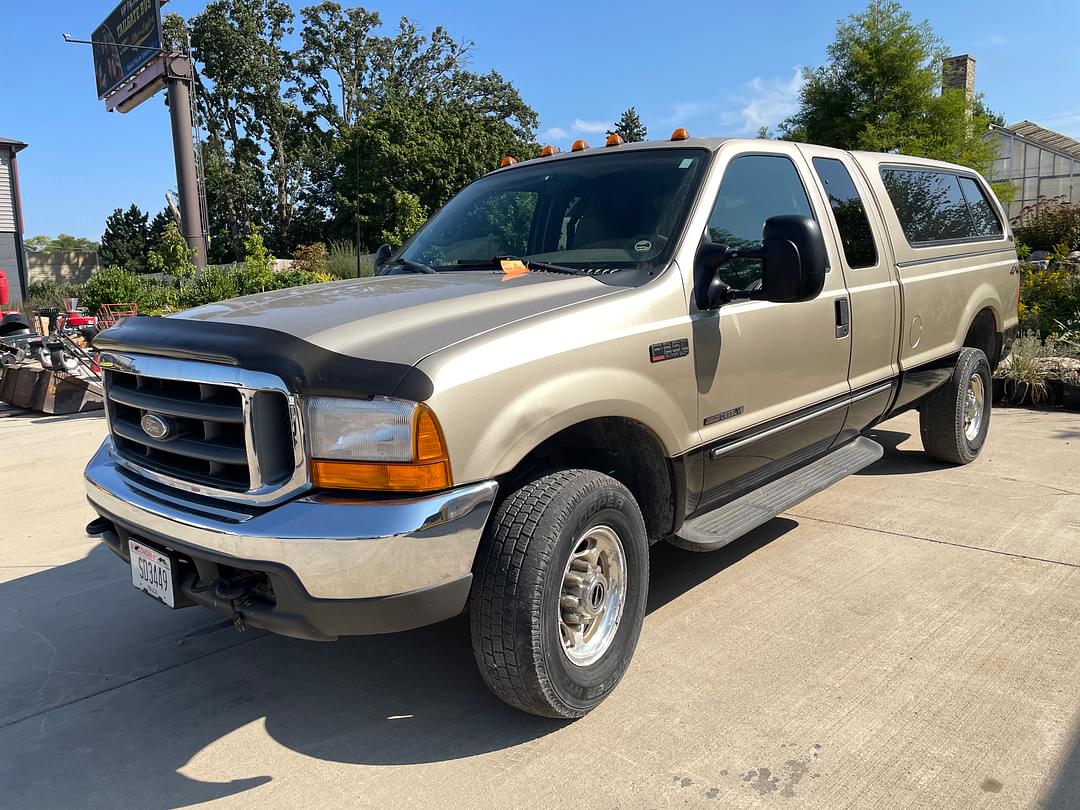 Image of Ford F-250 Primary image