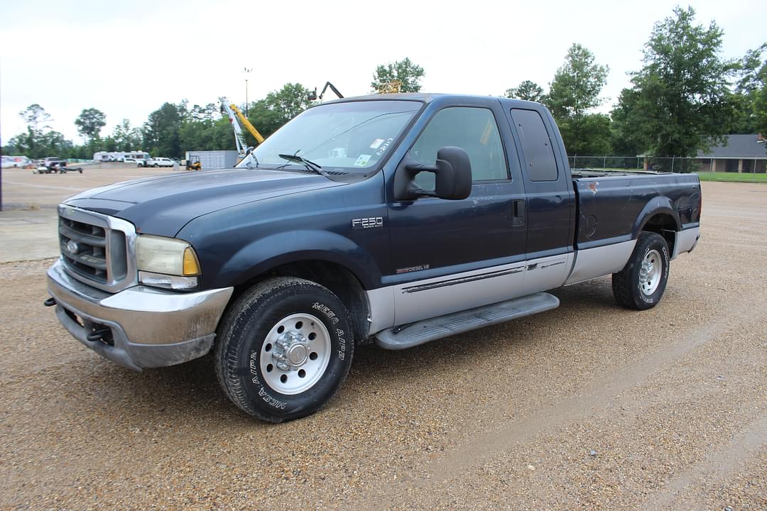 Image of Ford F-250 Primary image