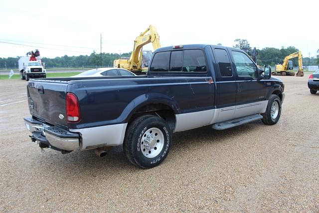 Image of Ford F-250 equipment image 3