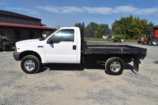 Image of Ford F-250 equipment image 1