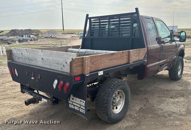 Image of Ford F-250 equipment image 3