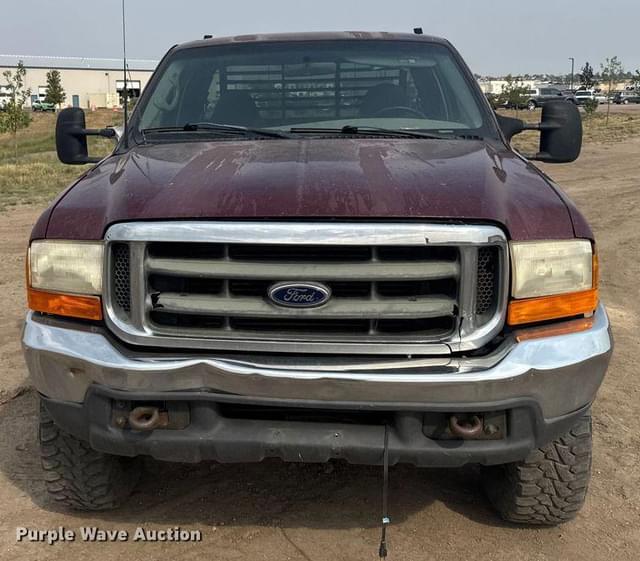 Image of Ford F-250 equipment image 1