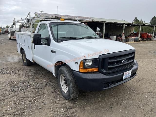 Image of Ford F-250 equipment image 1