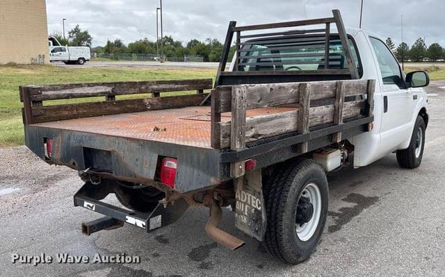 Image of Ford F-250 equipment image 4