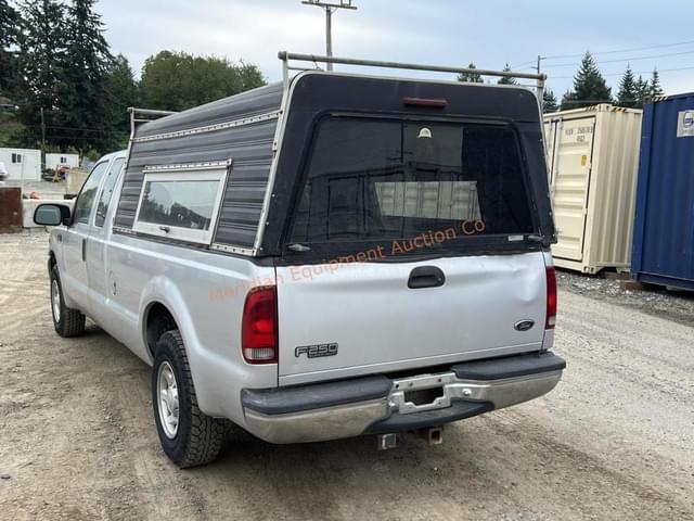 Image of Ford F-250 equipment image 3