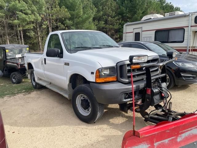 Image of Ford F-250 equipment image 3