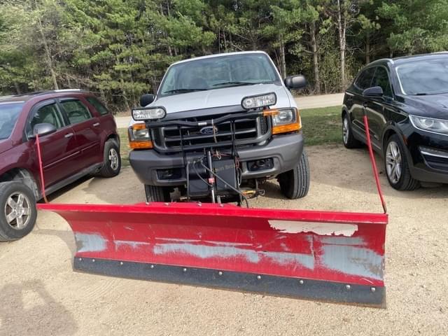 Image of Ford F-250 equipment image 1