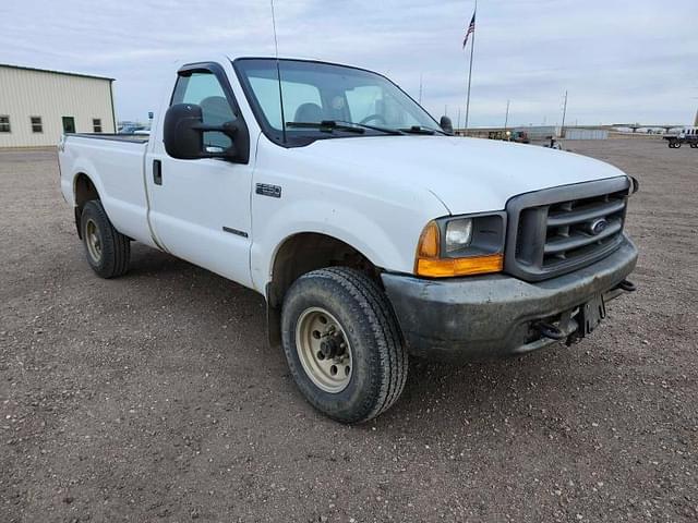 Image of Ford F-250 equipment image 1