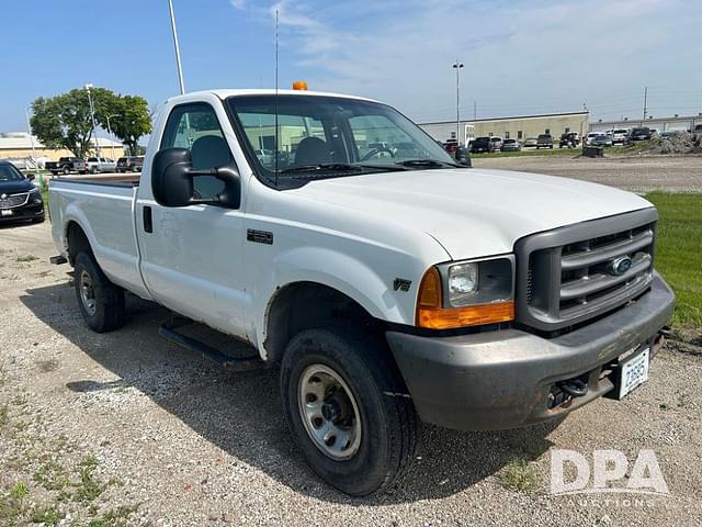 Image of Ford F-250 equipment image 2
