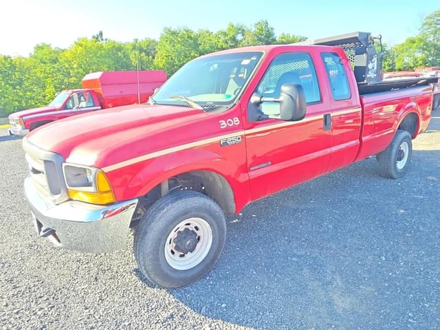 Image of Ford F-250 equipment image 3