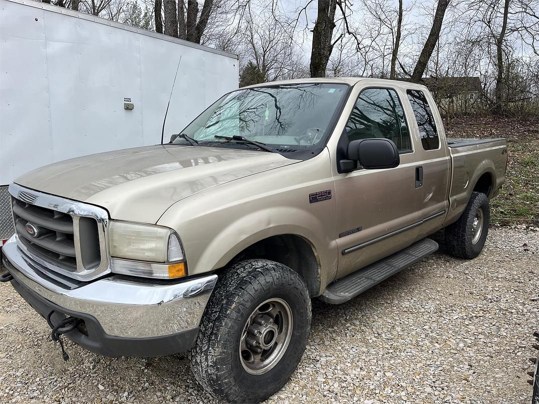 Image of Ford F-250 Primary image
