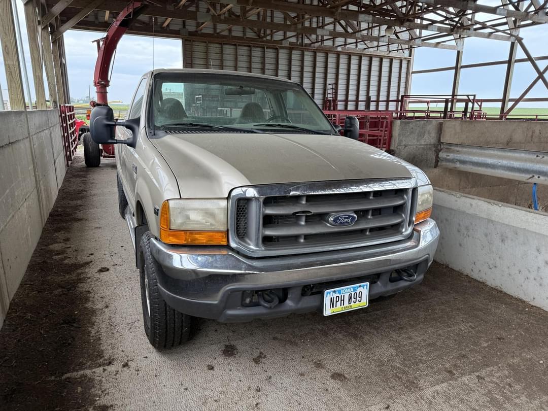 Image of Ford F-250 Primary image
