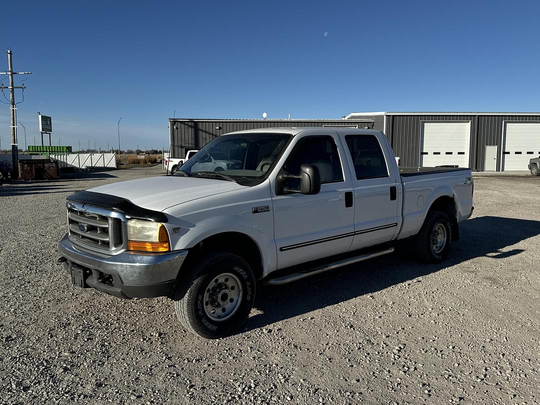 Image of Ford F-250 Primary image