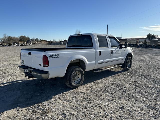 Image of Ford F-250 equipment image 4