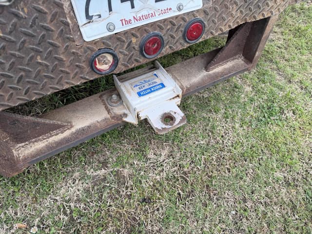 Image of Ford F-350 equipment image 4