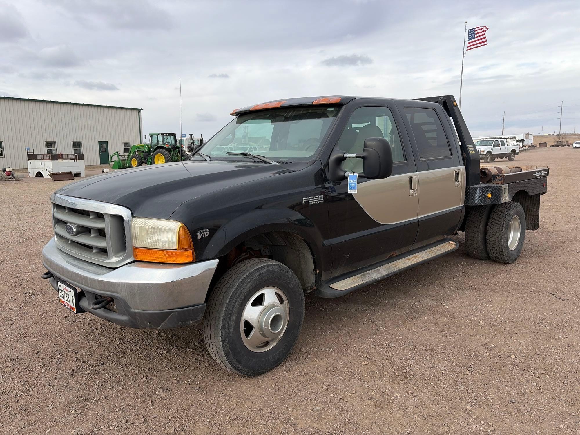 2000 Ford F-350 Equipment Image0