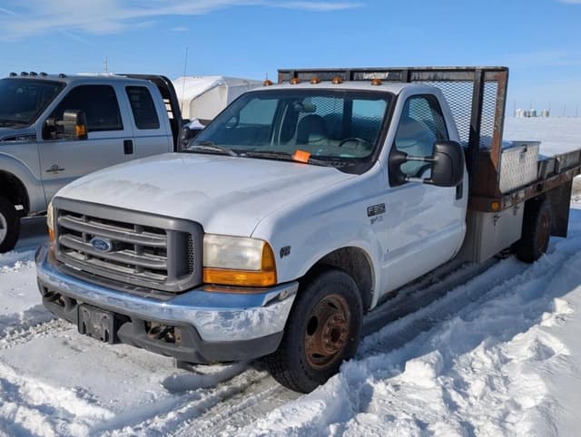 Image of Ford F-350 equipment image 1