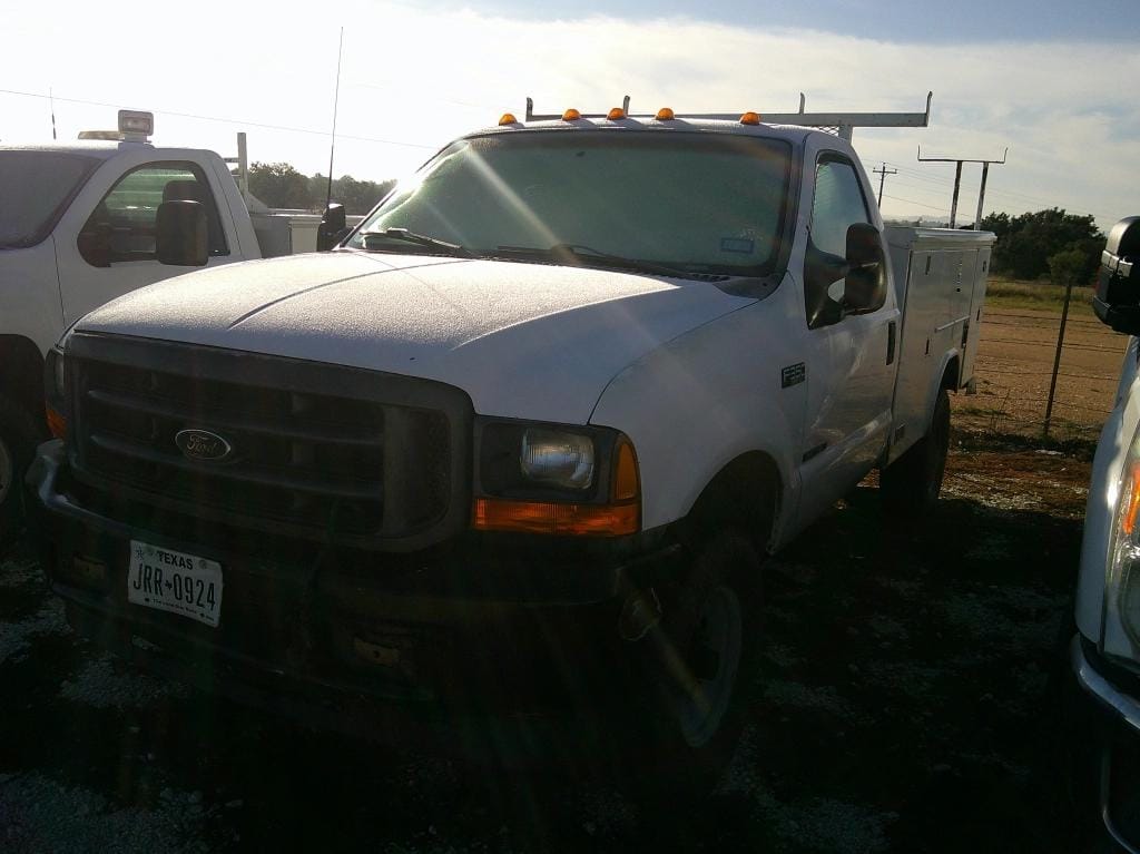 2000 Ford F-350 Equipment Image0