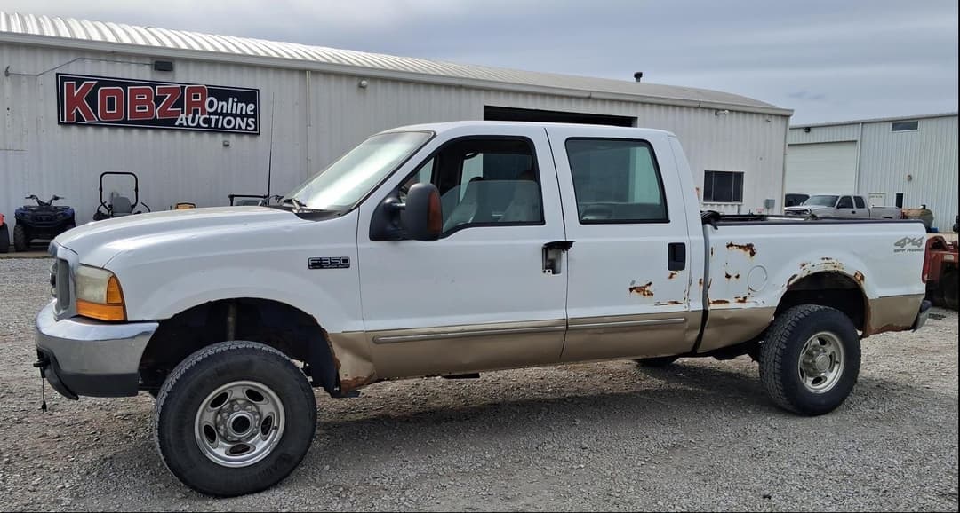 Image of Ford F-350 Primary image