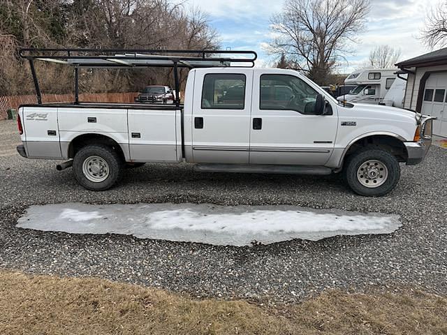 Image of Ford F-350 equipment image 3