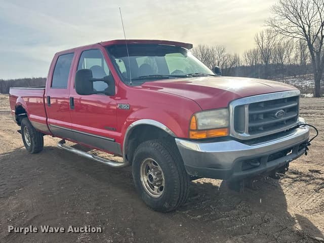 Image of Ford F-350 equipment image 2