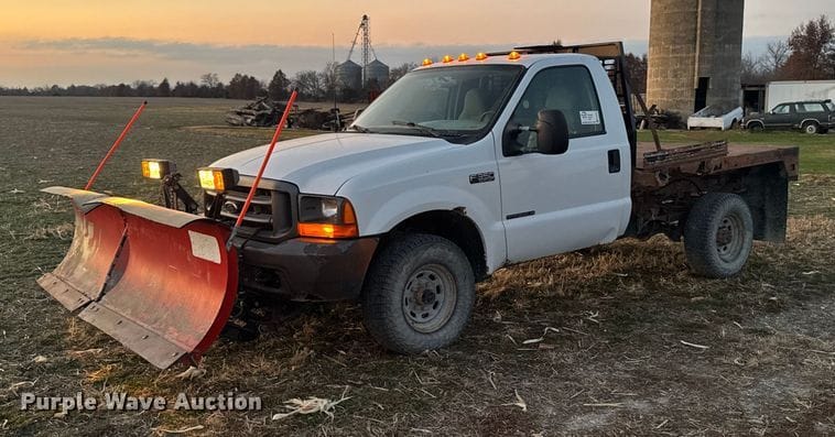 2000 Ford F-350 Equipment Image0