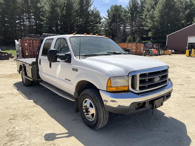 Image of Ford F-350 equipment image 2