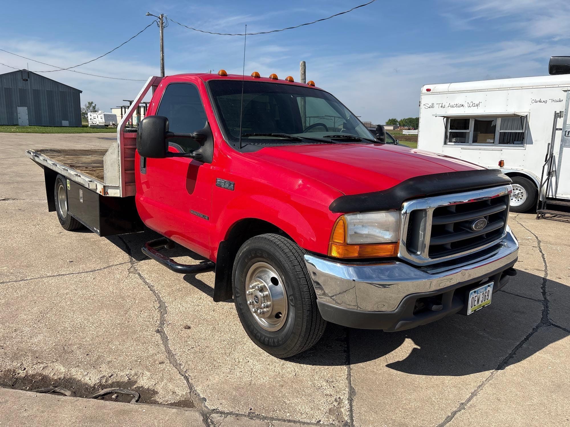 2000 Ford F-350 Equipment Image0