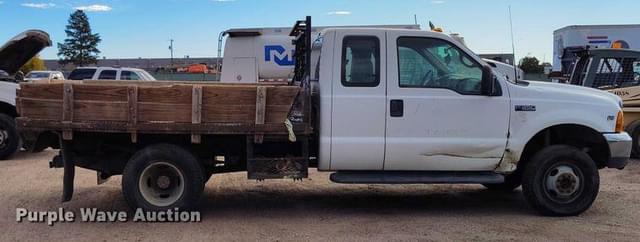 Image of Ford F-350 equipment image 3