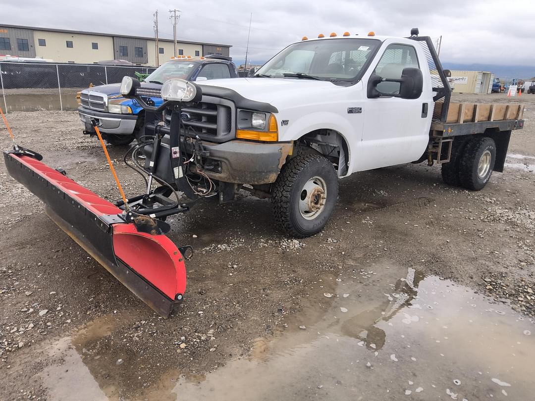 Image of Ford F-350 Primary image