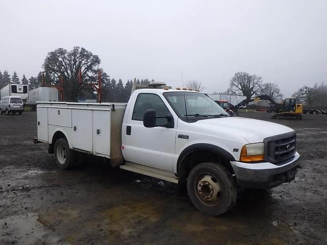 Image of Ford F-450 equipment image 1