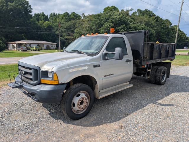 Image of Ford F-450 equipment image 1