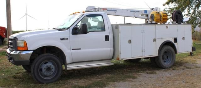 Image of Ford F-450 equipment image 1