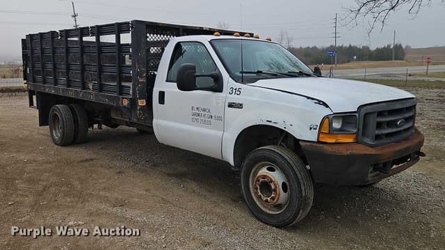 Image of Ford F-450 equipment image 2
