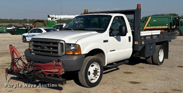 2000 Ford F-450 Equipment Image0