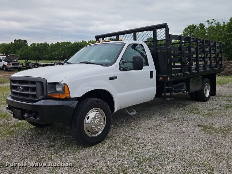 2000 Ford F-450 Equipment Image0