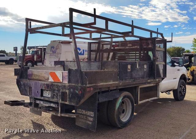 Image of Ford F-450 equipment image 4