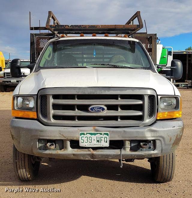 Image of Ford F-450 equipment image 1