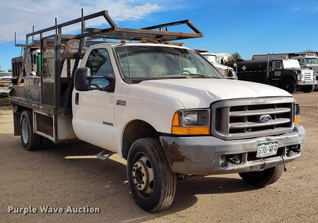 Image of Ford F-450 equipment image 2