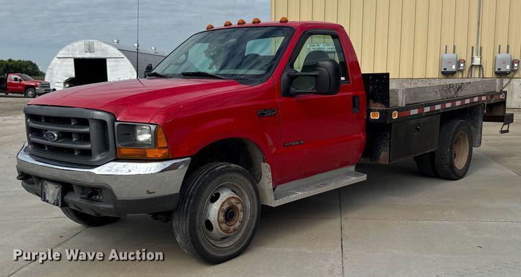 Image of Ford F-450 Primary image