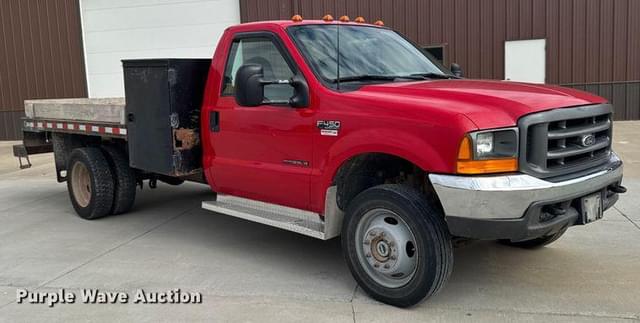 Image of Ford F-450 equipment image 2